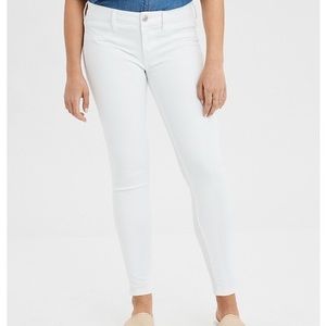 American Eagle White Skinny Jeans 4 X-Short